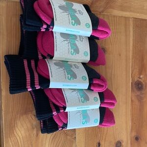 5 Bombas Pink and Black Socks
